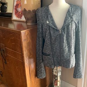 Padded Shoulder 2 Zip Size Front Convertible Sweatshirt